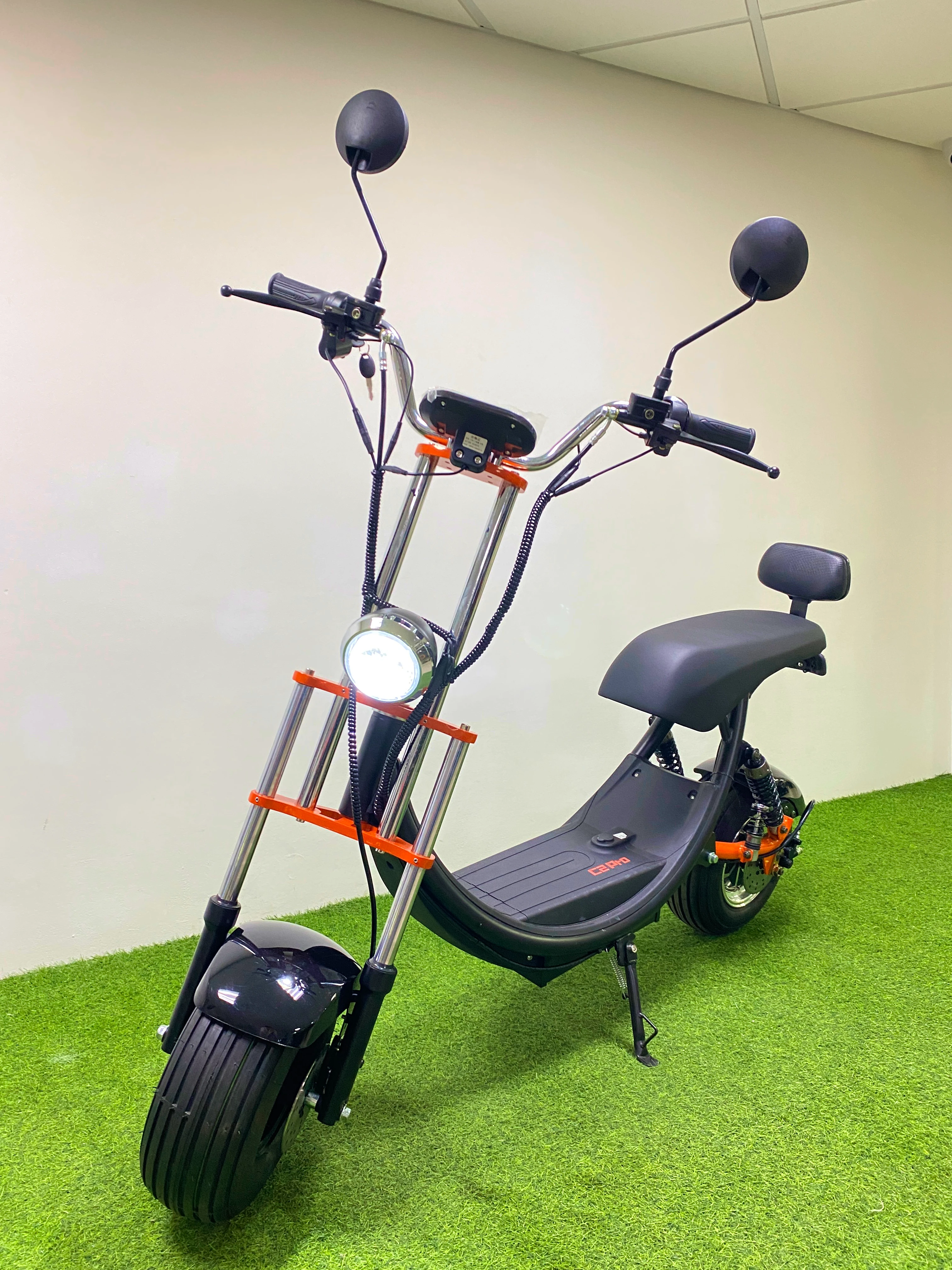Электроскутер Kugoo Kirin C2 Pro, общий вид